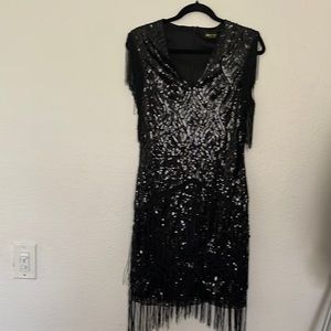 BABE YOND. Size M. Color black